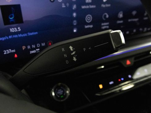 Certified 2025 Buick Envision Preferred image 30