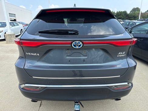 Used 2021 Toyota Venza XLE w/ Softex Package AWD/4WD image 5