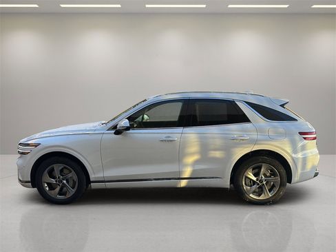 New 2026 Genesis GV70 2.5T Advanced image 2
