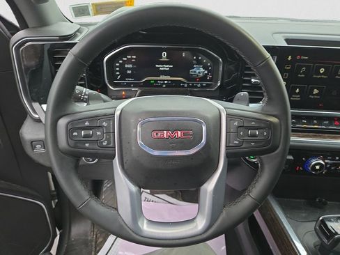 Used 2025 GMC Sierra 1500 Elevation w/ Preferred Package image 17