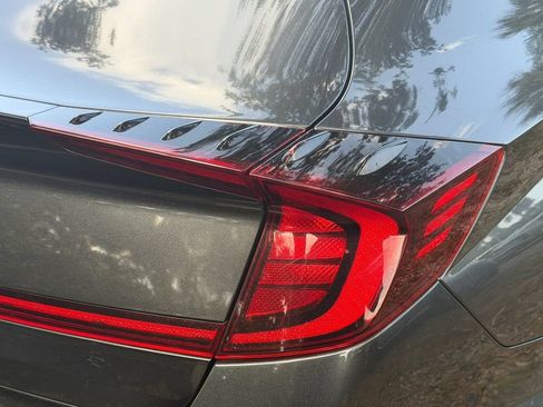 Used 2020 Hyundai Sonata SE FWD image 12