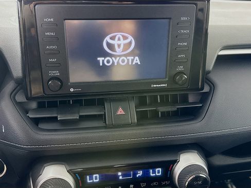 Used 2021 Toyota RAV4 XLE FWD image 18