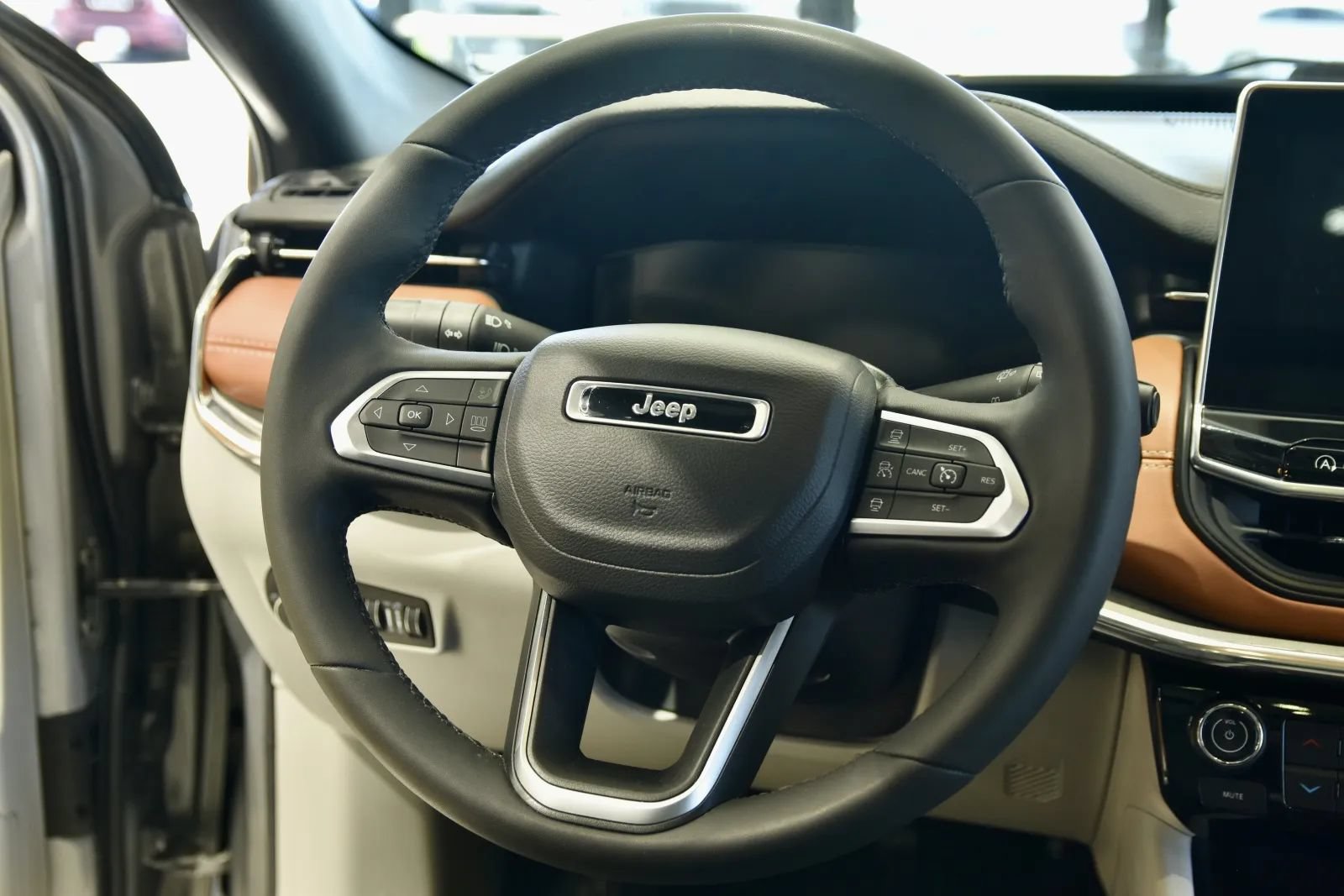 Used 2023 Jeep Compass Limited w/ Elite Group AWD/4WD image 19
