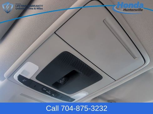 Used 2025 Honda CR-V EX-L image 30