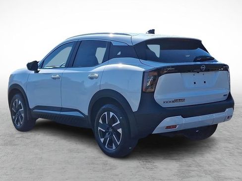 New 2026 Nissan Kicks SV w/ SV Premium Package AWD/4WD image 3