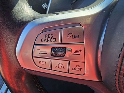 Used 2022 BMW 740i 740i w/ M Sport Package image 20