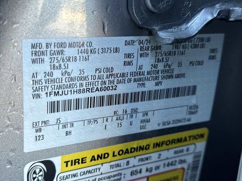 Used 2024 Ford Expedition XLT image 33