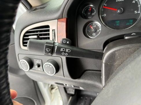 Used 2013 GMC Sierra 2500 SLT w/ Suspension Package, Off-Road image 12