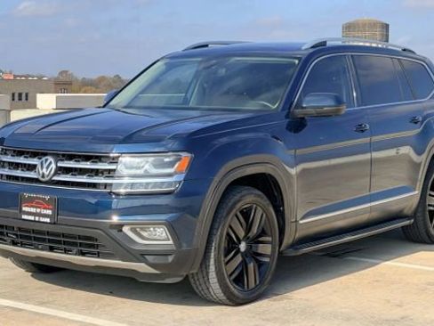 Used 2019 Volkswagen Atlas SEL Premium image 3