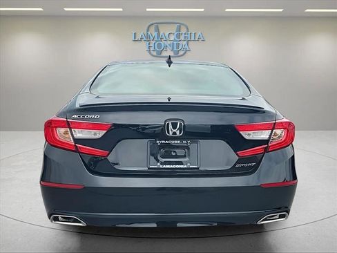 Used 2019 Honda Accord Sport image 4