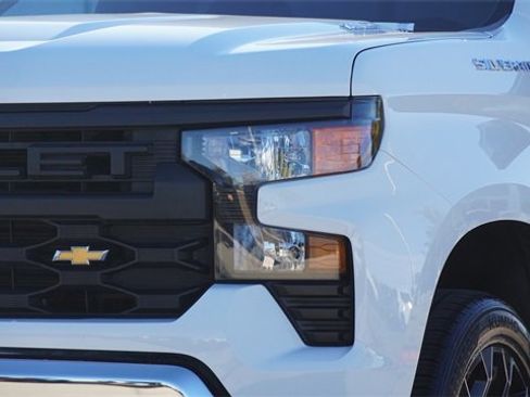 Used 2025 Chevrolet Silverado 1500 W/T w/ WT Value Package image 4