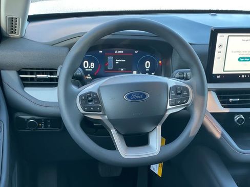 New 2026 Ford Explorer Active image 7