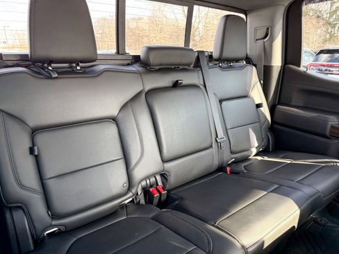 Used 2020 Chevrolet Silverado 1500 LT Trail Boss image 11