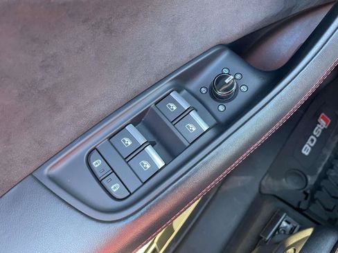 Used 2022 Audi RS Q8 AWD/4WD image 31