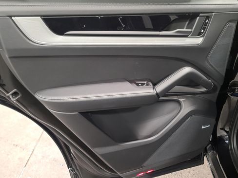 New 2026 Porsche Cayenne Coupe image 26