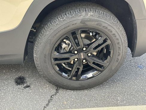 Used 2022 GMC Terrain AT4 w/ Tech Package AWD/4WD image 30