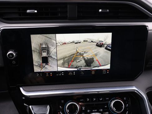 Used 2024 GMC Sierra 1500 Denali AWD/4WD image 24