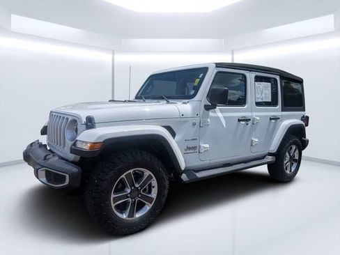 Used 2023 Jeep Wrangler Unlimited Sahara AWD/4WD image 7