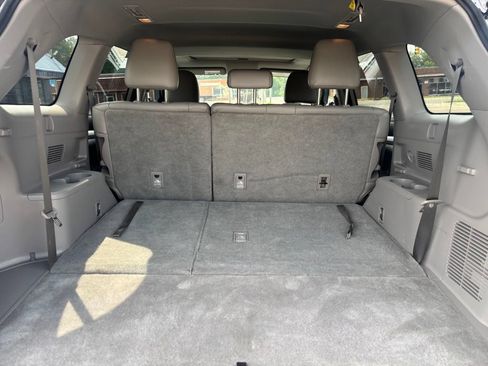 Used 2018 Toyota Highlander XLE FWD image 23