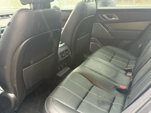 Used 2018 Land Rover Range Rover Velar S image 29