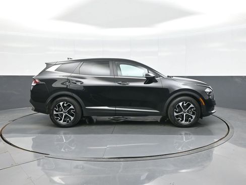Used 2023 Kia Sportage EX image 8