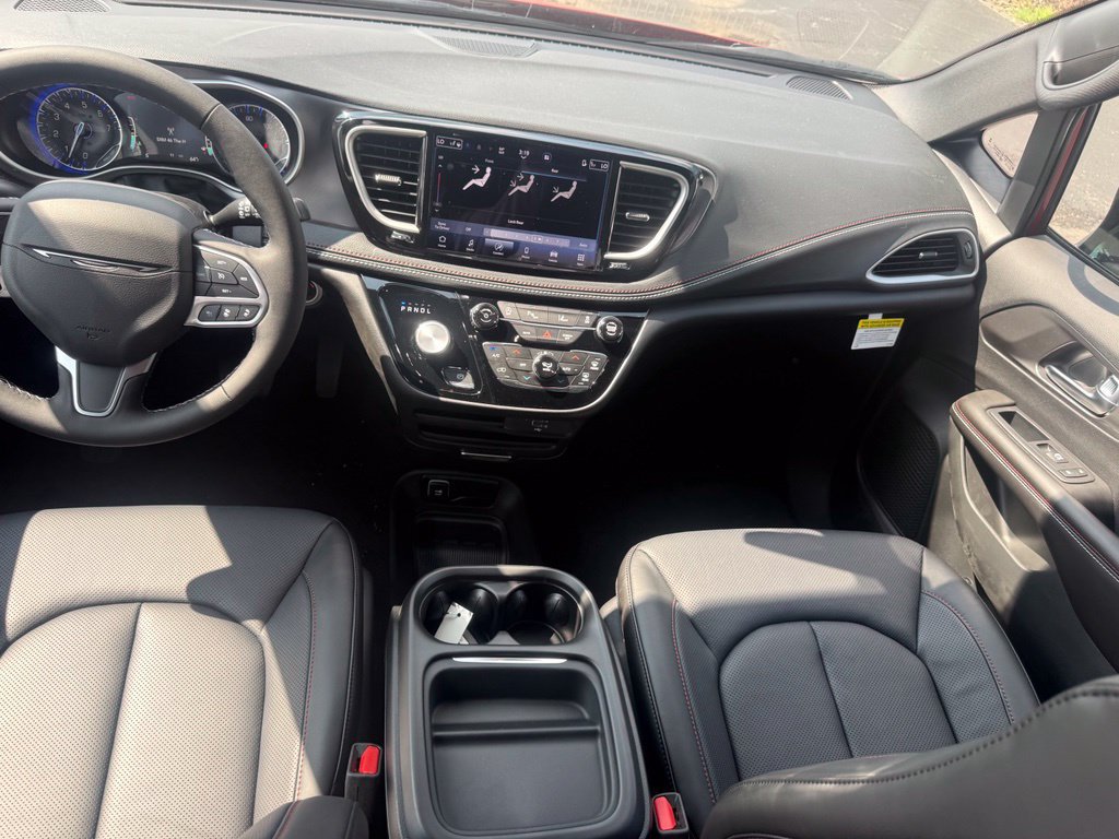 New 2027 Chrysler Pacifica Select FWD image 43