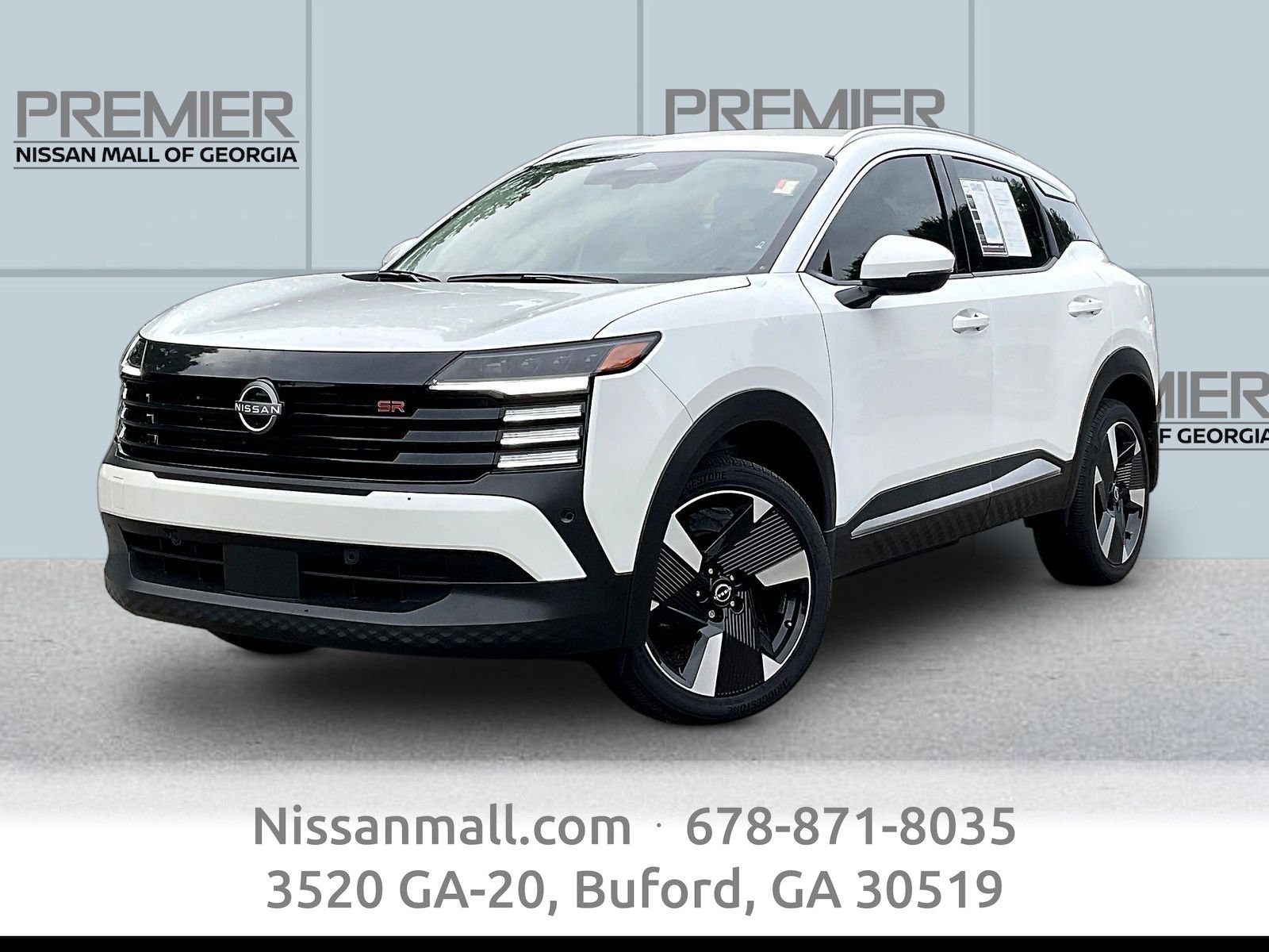 Certified 2025 Nissan Kicks SR FWD image 1