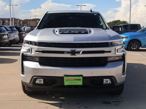 Used 2022 Chevrolet Silverado 1500 RST w/ Convenience Package II AWD/4WD image 2