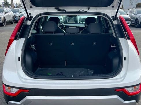 New 2026 Kia Niro LX FWD image 8