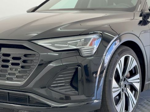 Used 2024 Audi Q8 e-tron Prestige AWD/4WD image 12