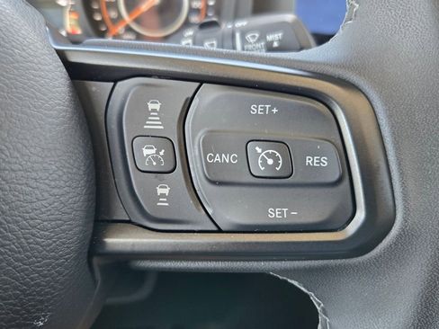 Used 2026 Jeep Wrangler Unlimited Rubicon AWD/4WD image 23