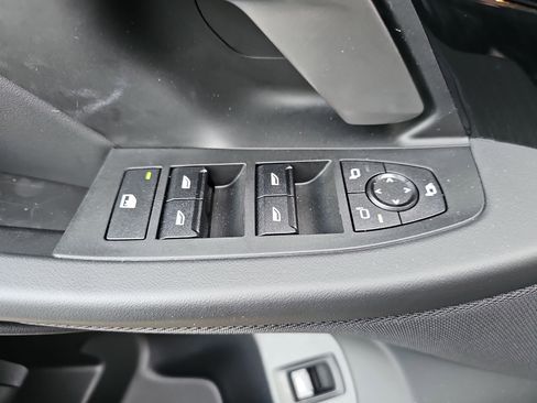 Used 2025 BMW 530i xDrive image 29