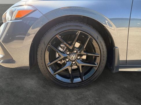 Used 2024 Honda Civic Sport image 4