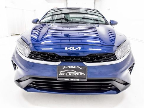 Used 2023 Kia Forte LXS FWD image 11