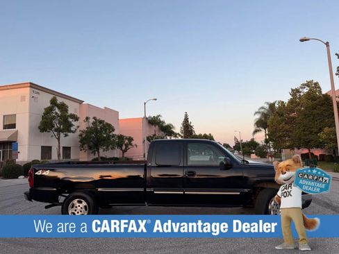 Used 2003 Chevrolet Silverado 1500 LS w/ Suspension Package, Off-Road AWD/4WD image 3