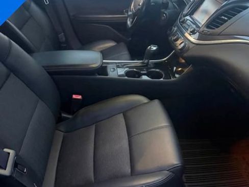 Used 2017 Chevrolet Impala LT image 17