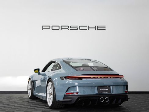 Used 2024 Porsche 911 GT3 RS RWD image 3