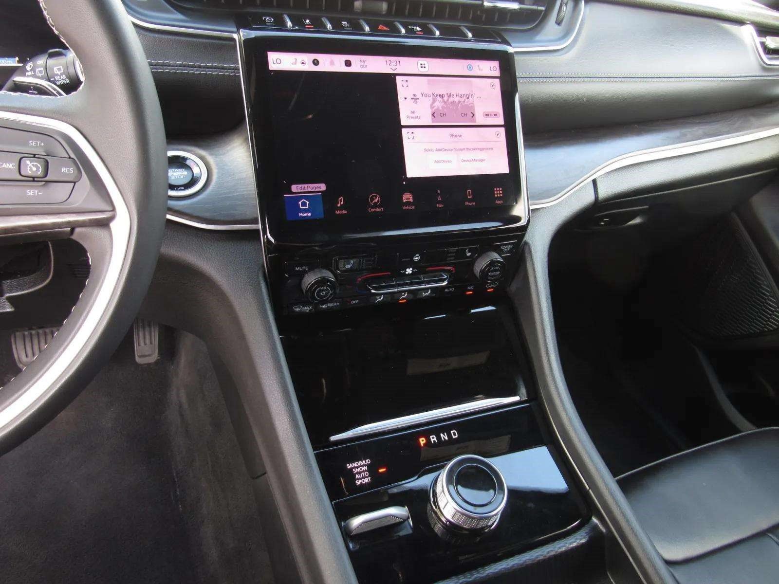 Used 2025 Jeep Grand Cherokee L Limited AWD/4WD image 19