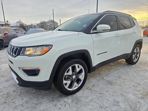Used 2019 Jeep Compass Limited image 1