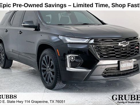 Used 2023 Chevrolet Traverse RS w/ LPO, Floor Liner Package image 1