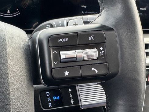 Used 2025 Hyundai Santa Fe XRT image 19