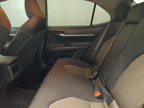 Used 2021 Toyota Camry LE image 18