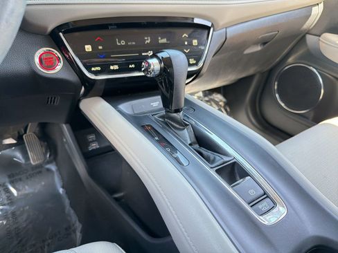 Used 2020 Honda HR-V EX image 18