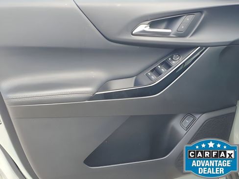Used 2025 Chevrolet Equinox LT w/ Convenience Package II AWD/4WD image 31