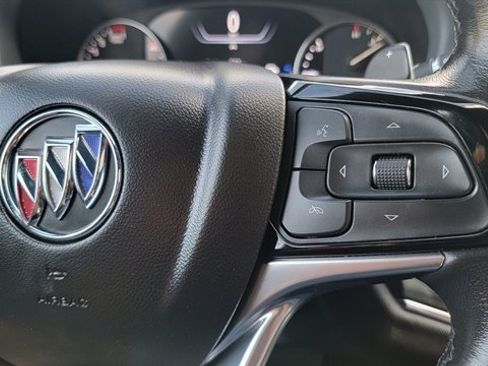 Used 2022 Buick Enclave Premium image 24