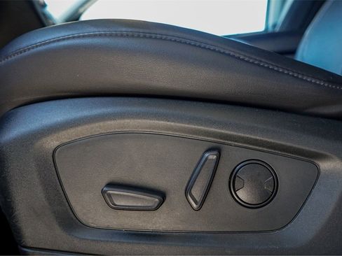 Used 2024 Ford Explorer XLT w/ Equipment Group 202A image 22