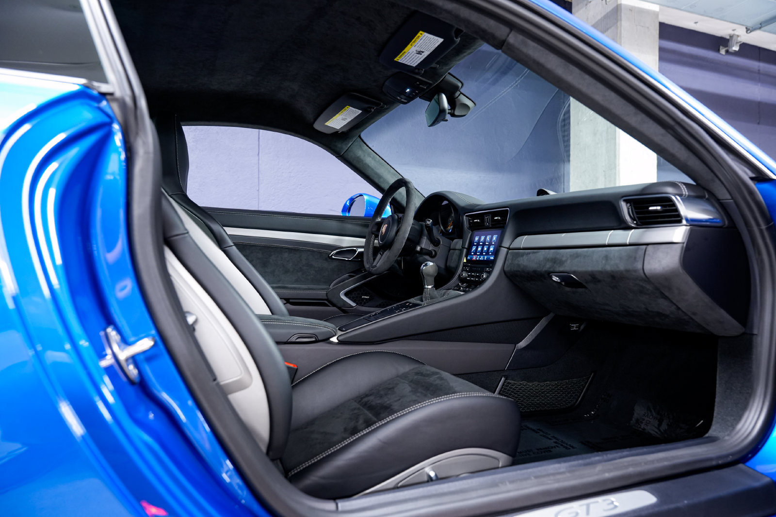 Used 2018 Porsche 911 GT3 RWD image 27