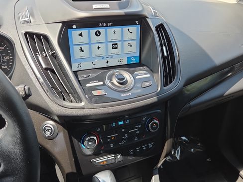 Used 2017 Ford Escape Titanium w/ Equipment Group 301A AWD/4WD image 26
