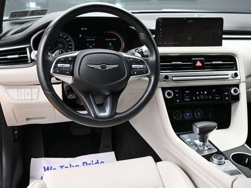 Used 2024 Genesis G70 2.5T AWD/4WD image 24