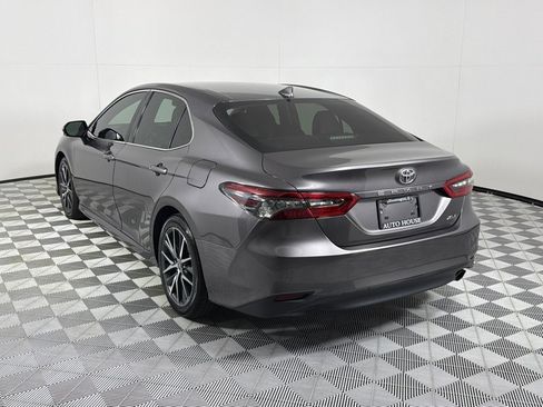 Used 2023 Toyota Camry XLE w/ Navigation Package FWD image 7